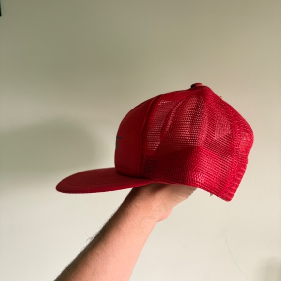 Vintage AMOS TOYOTA CAR DEALERSHIP trucker hat red mesh snapback - Picture 4 of 8